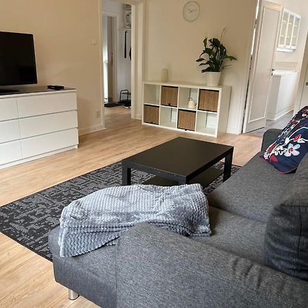 Flatin Erbjuder Laegenheter I Soedra Stockholm Apartment Luaran gambar