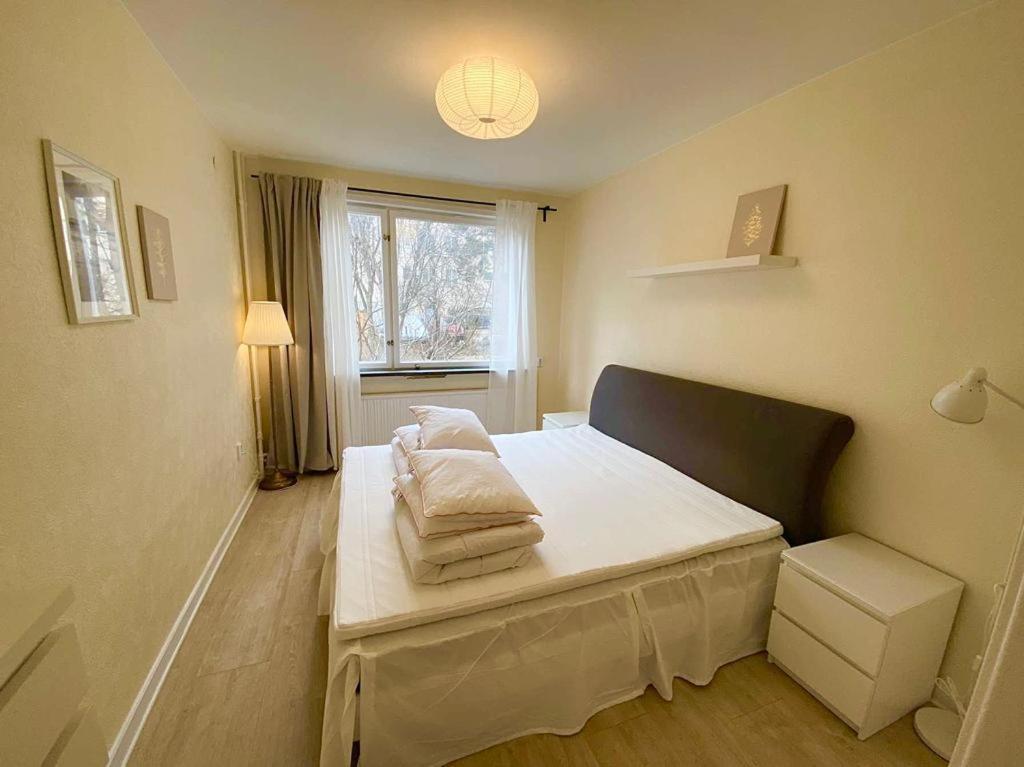 Flatin Erbjuder Laegenheter I Soedra Stockholm Apartment Luaran gambar