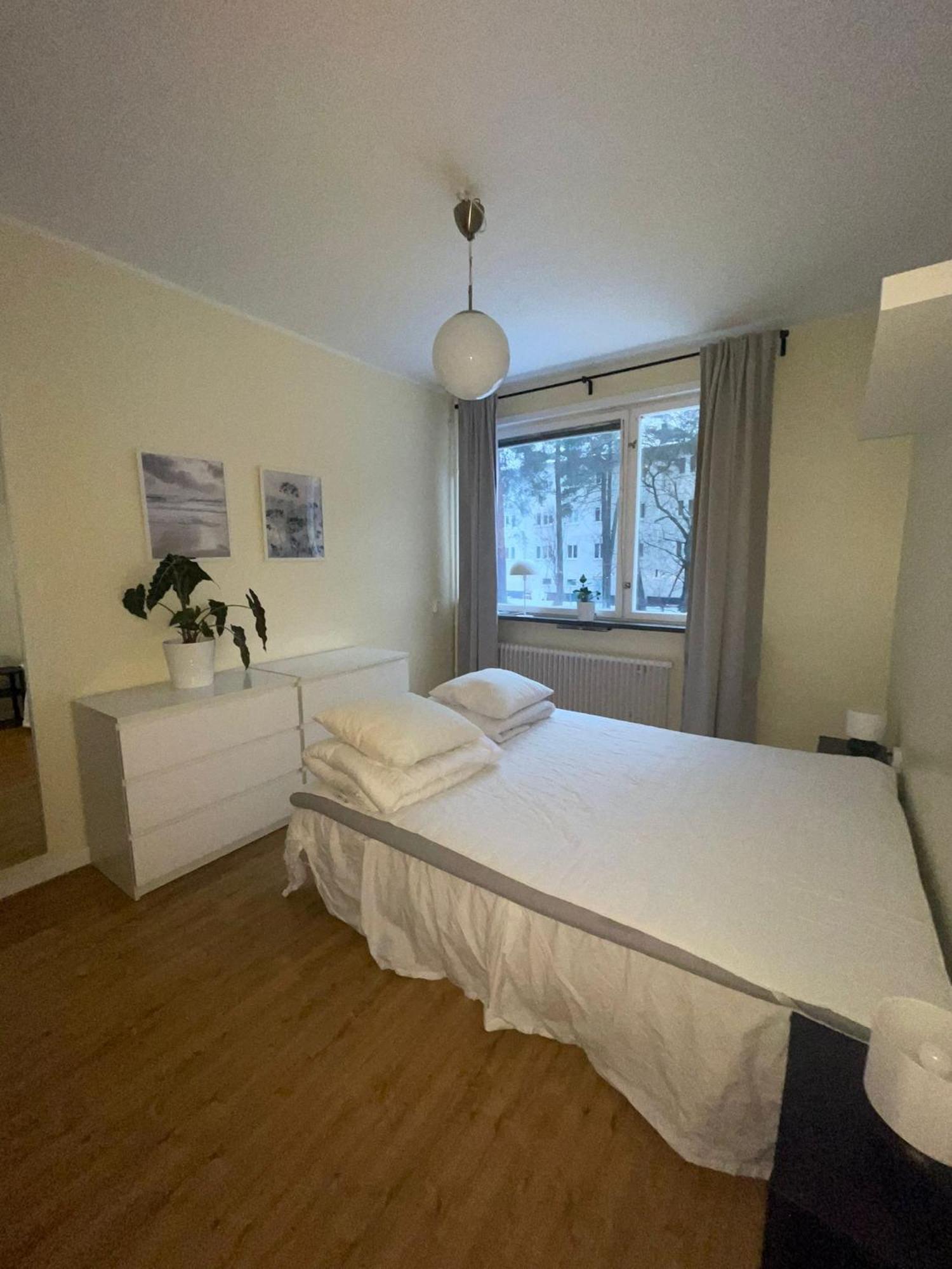 Flatin Erbjuder Laegenheter I Soedra Stockholm Apartment Luaran gambar