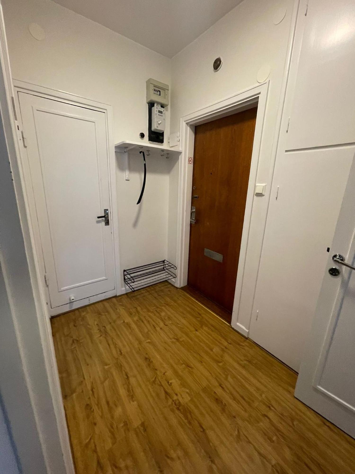 Flatin Erbjuder Laegenheter I Soedra Stockholm Apartment Luaran gambar
