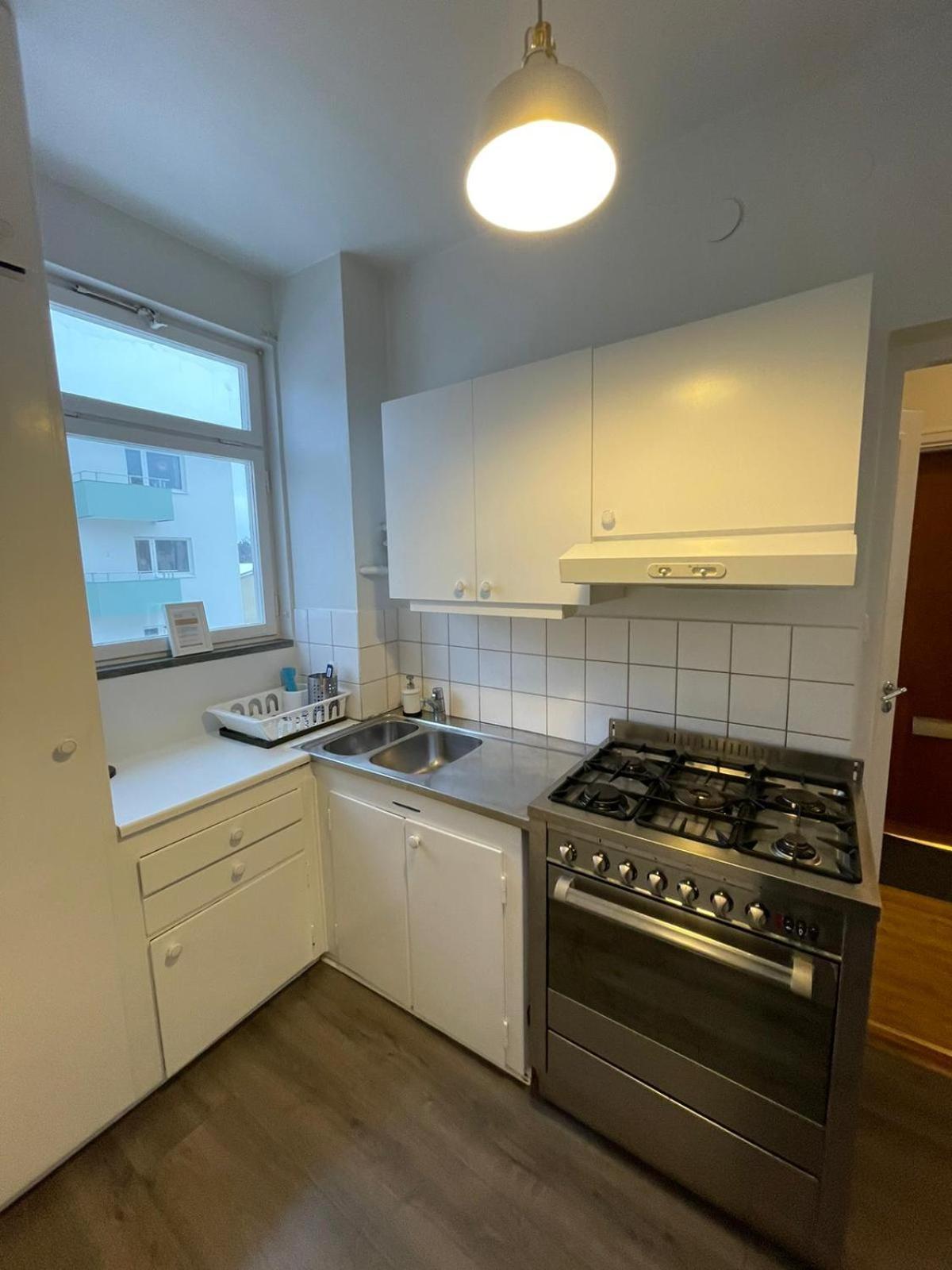 Flatin Erbjuder Laegenheter I Soedra Stockholm Apartment Luaran gambar
