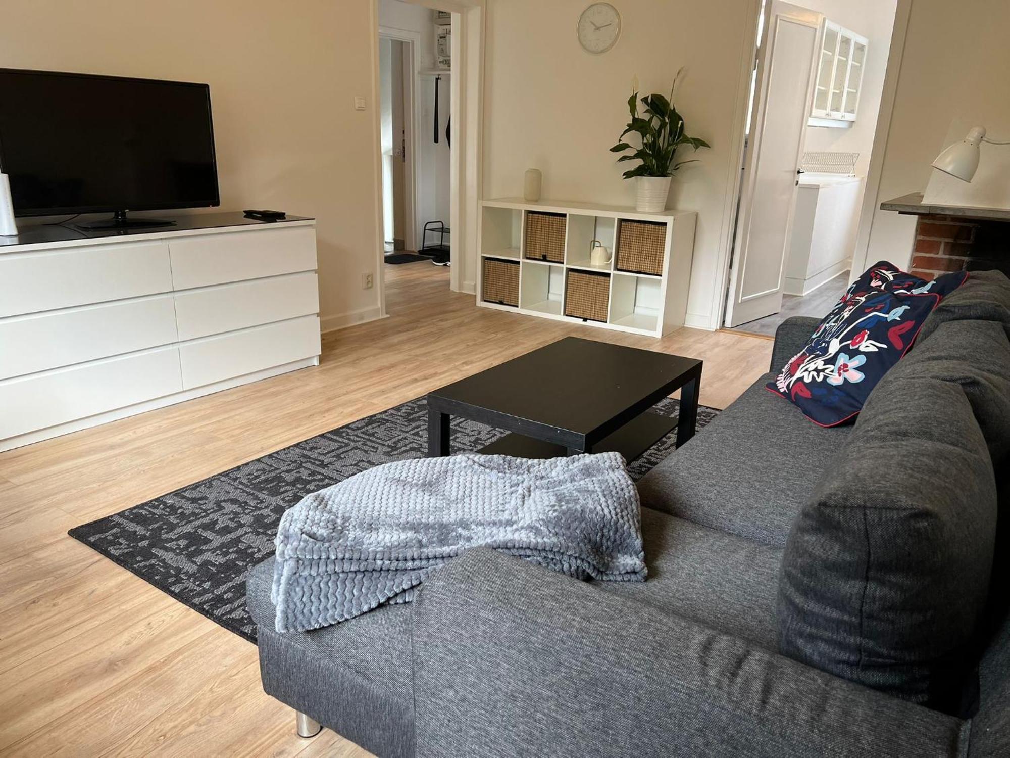 Flatin Erbjuder Laegenheter I Soedra Stockholm Apartment Luaran gambar