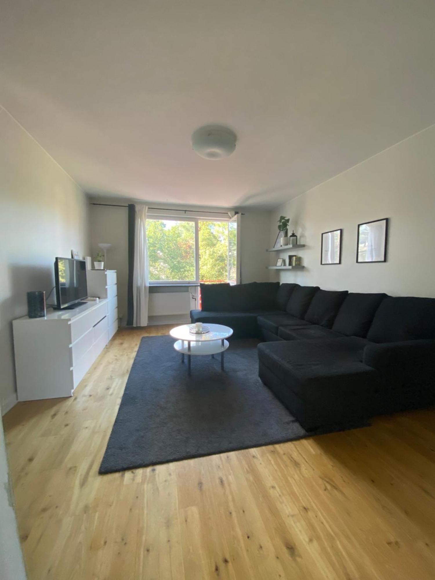 Flatin Erbjuder Laegenheter I Soedra Stockholm Apartment Luaran gambar